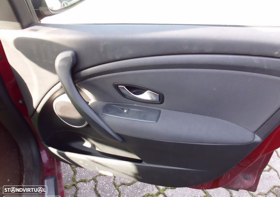 Peças Renault Megane III SW (KZ0/1) 2009 a 2015 - 31