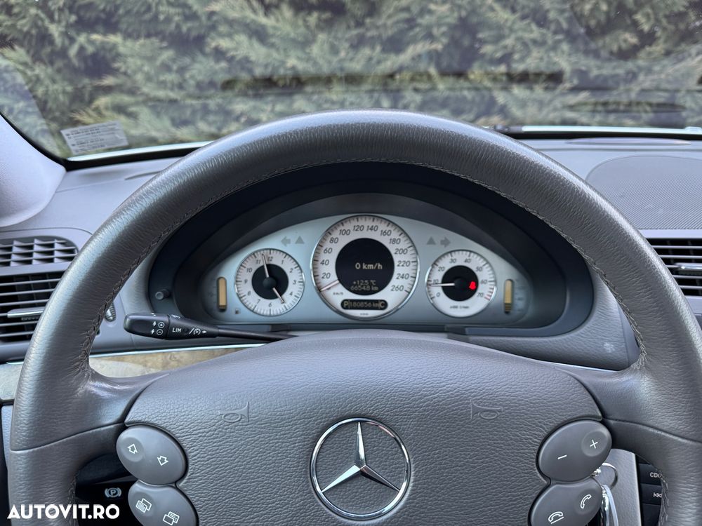 Mercedes-Benz E - 31