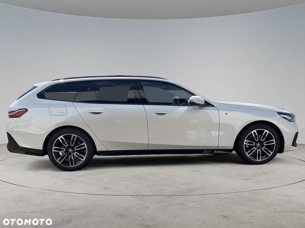 BMW Seria 5 520d xDrive Touring - 5