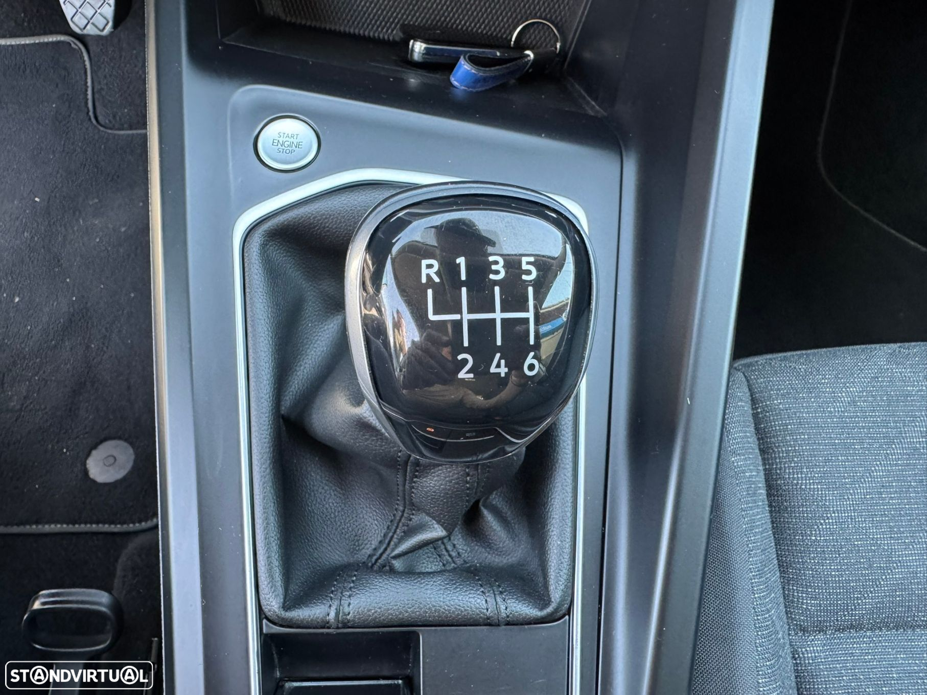 VW Golf 2.0 TDI Conceptline - 23