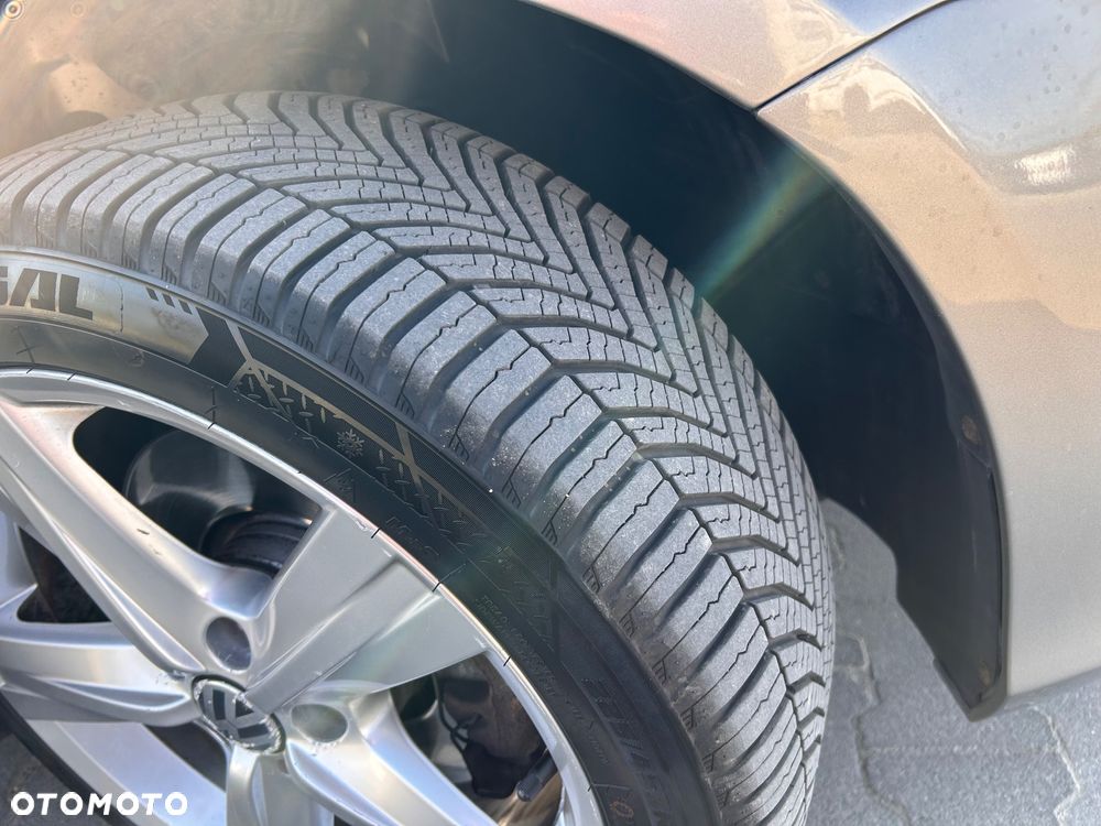 Volkswagen Passat 2.0 Blue TDI SCR Highline - 11