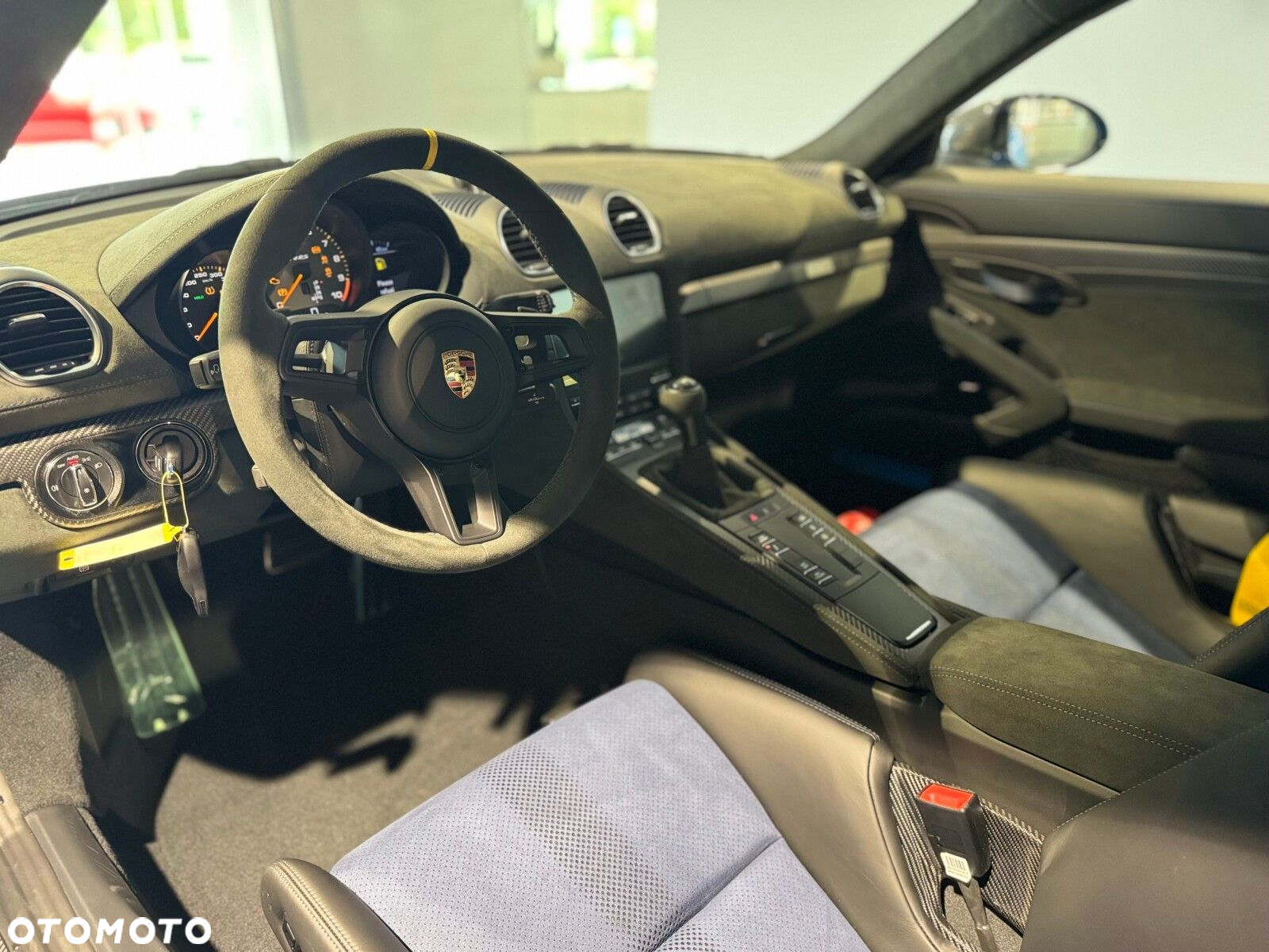 Porsche 718 Cayman GPF GT4 RS PDK - 21