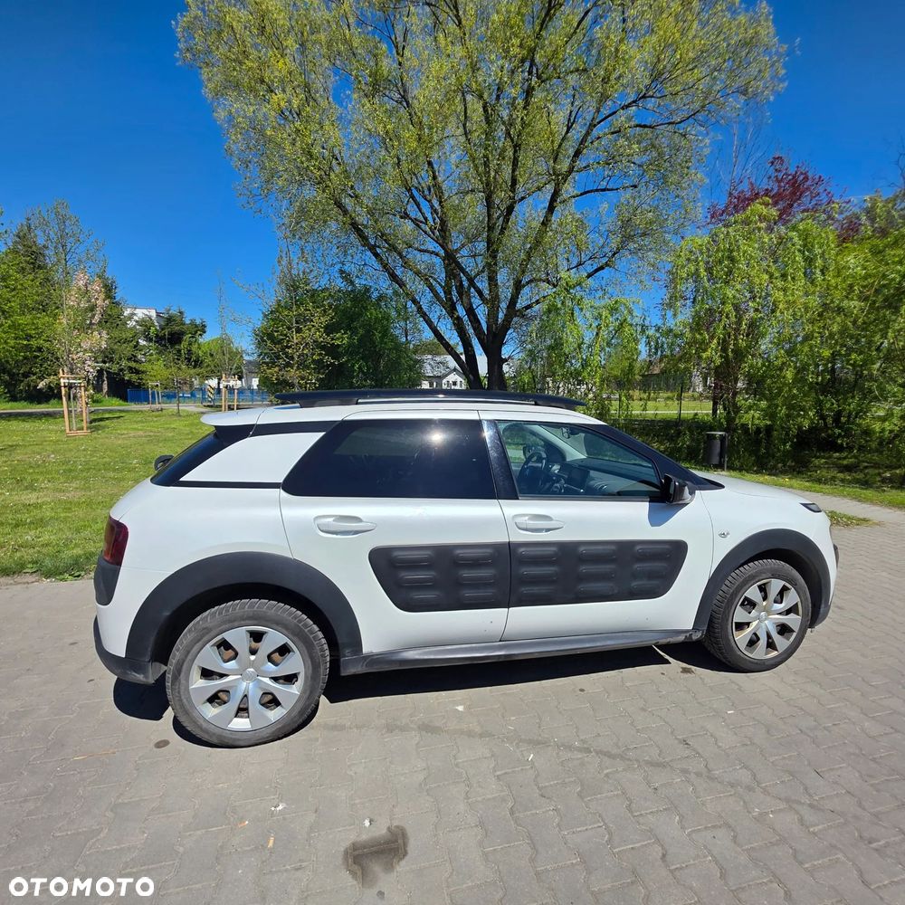 Citroën C4 Cactus 1.2 PureTech MoreLife - 2