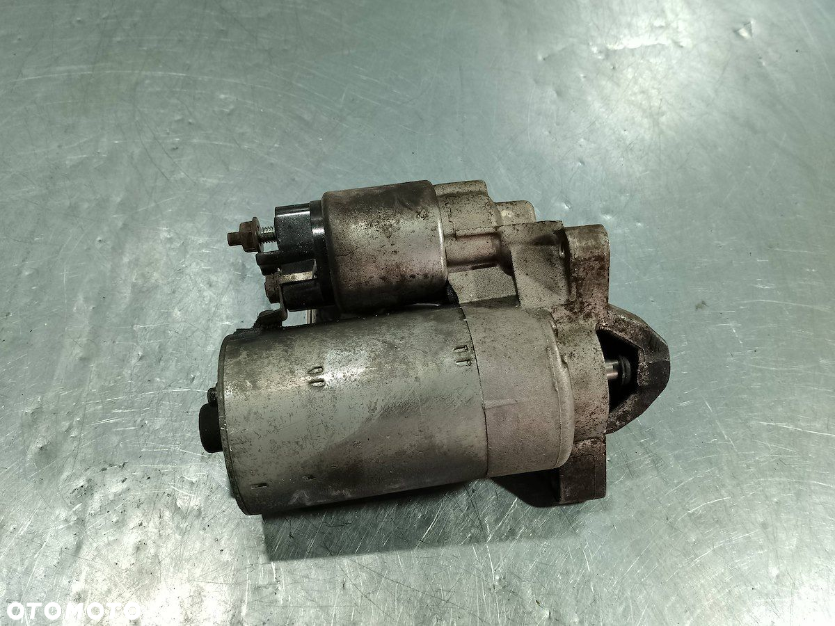 ROZRUSZNIK CITROEN C3 9647982880 0001112041 BOSCH 1.4 8V - 4