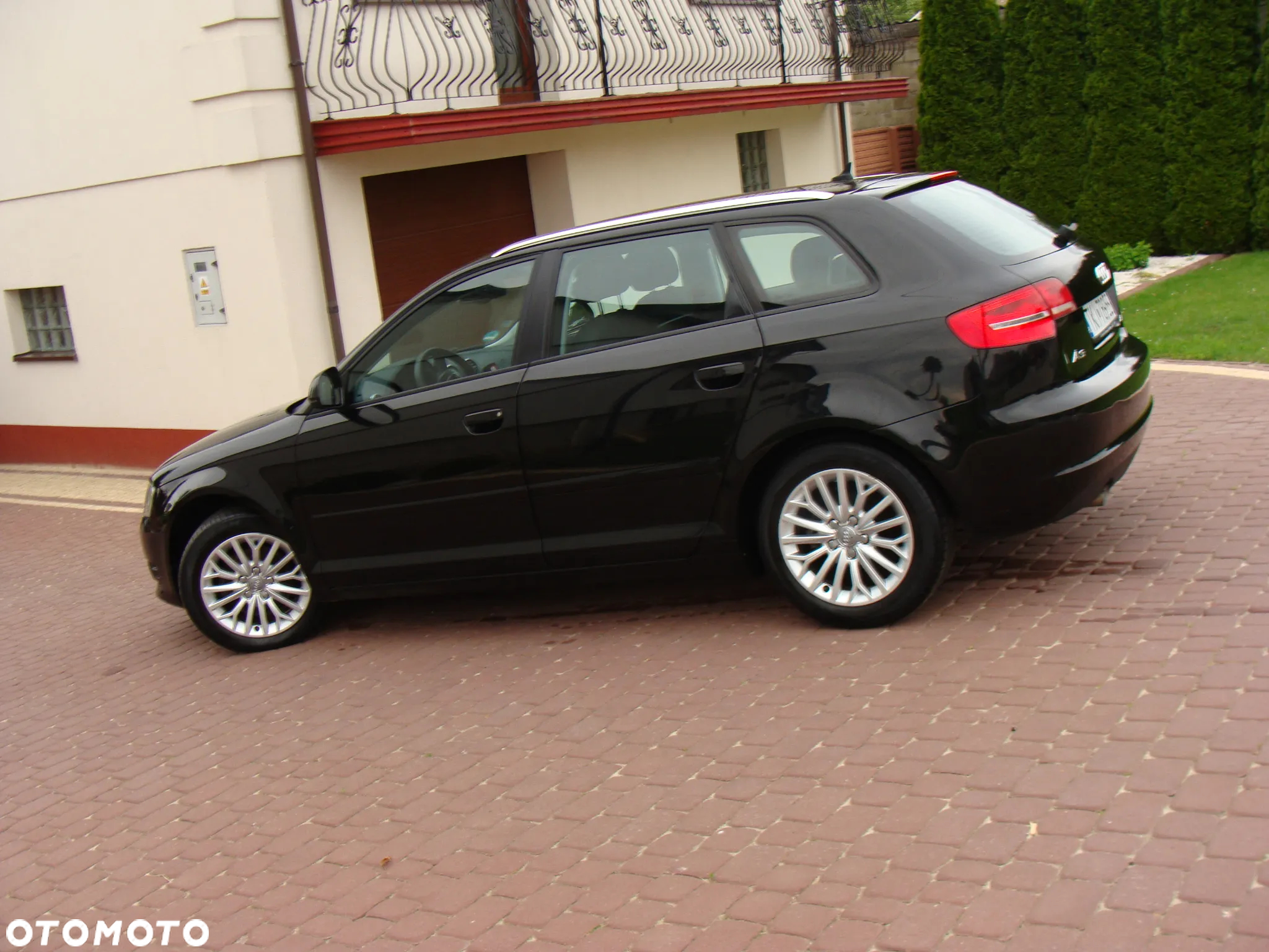 Audi A3 2.0 TDI DPF Ambiente - 2