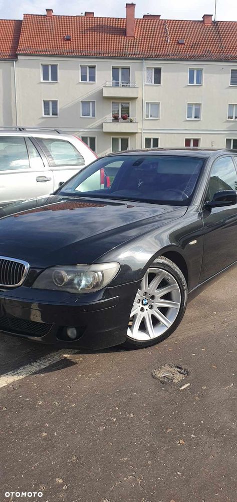 BMW Seria 7 740i L - 3