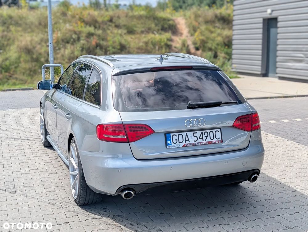 Audi A4 Avant 3.0 TDI DPF clean diesel quattro tiptron S line Sportpaket - 4