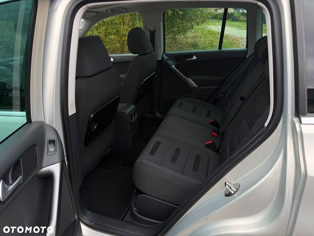Volkswagen Tiguan - 9