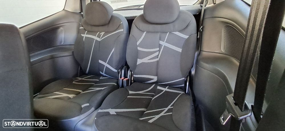 Citroën C2 1.1 VTR Airdream - 11