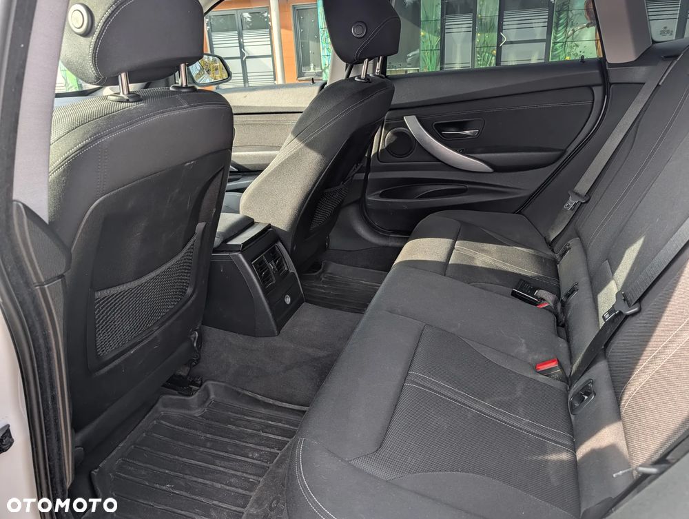 BMW 3GT 320d xDrive Advantage - 15
