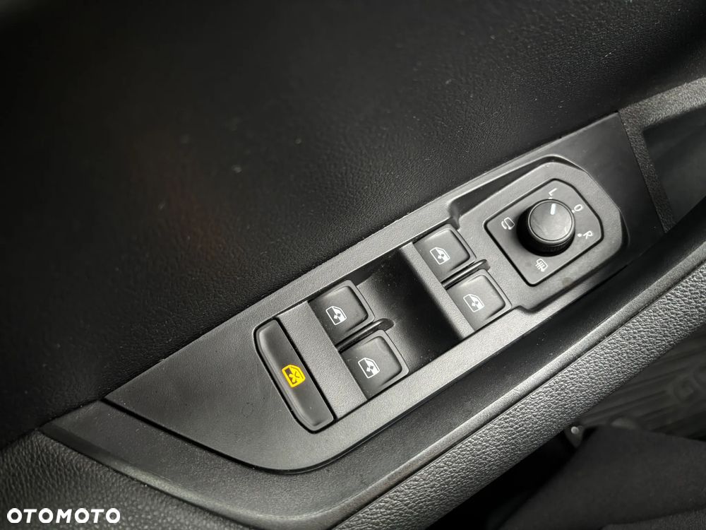 Skoda Karoq 1.5 TSI ACT Selection DSG - 23