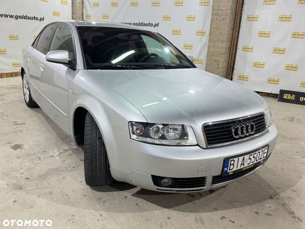Audi A4 Limousine - 17