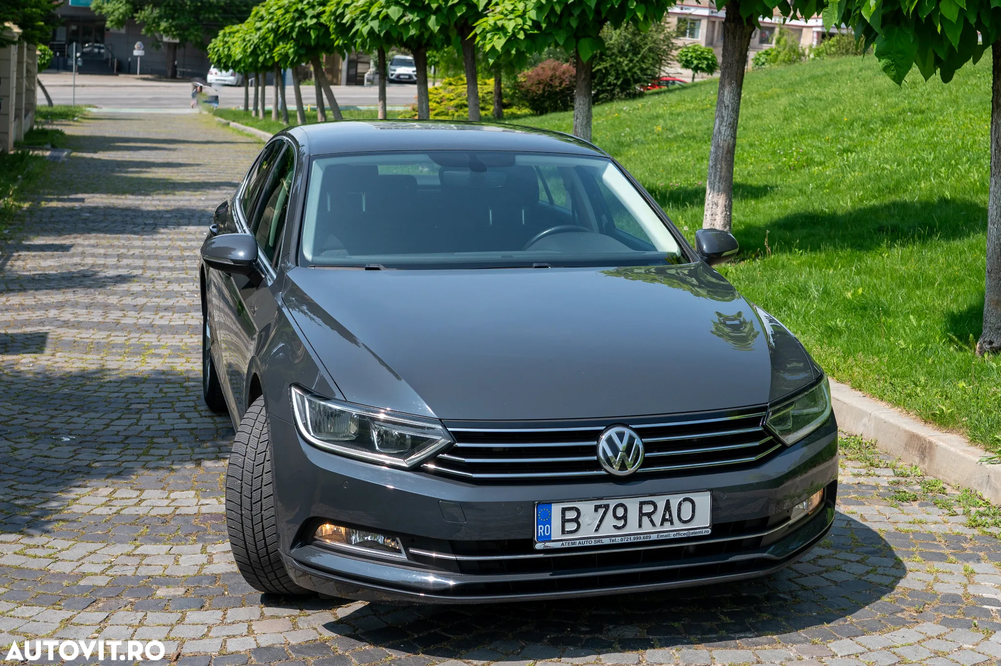 Volkswagen Passat - 3