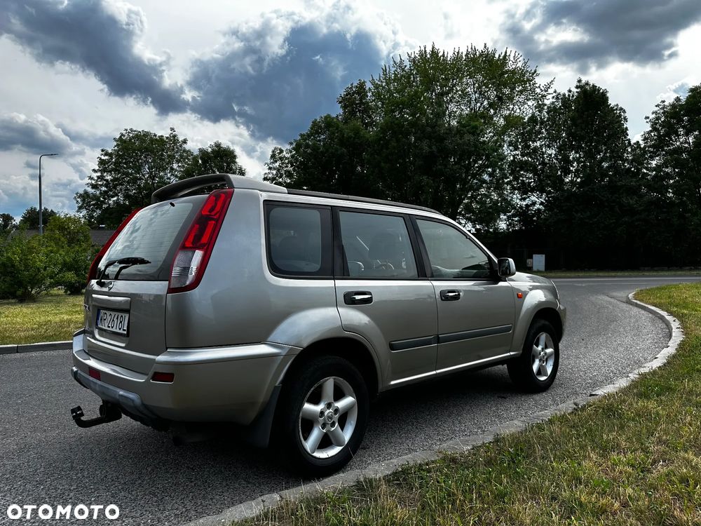 Nissan X-Trail 2.0 4x4 Comfort - 6
