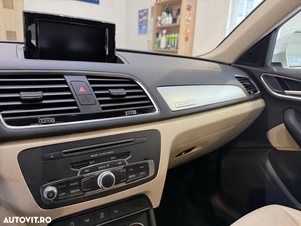Audi Q3 2.0 TDI Quattro Stronic Design - 24