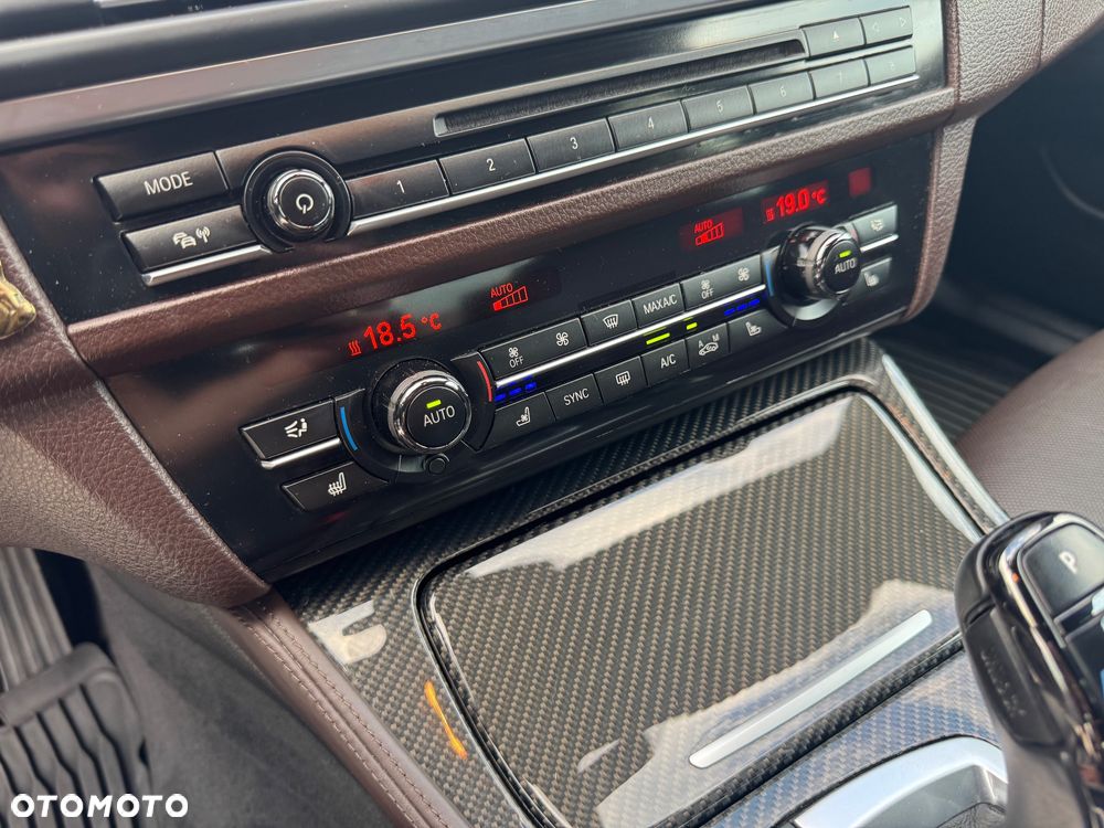 BMW Seria 5 M550d xDrive - 21