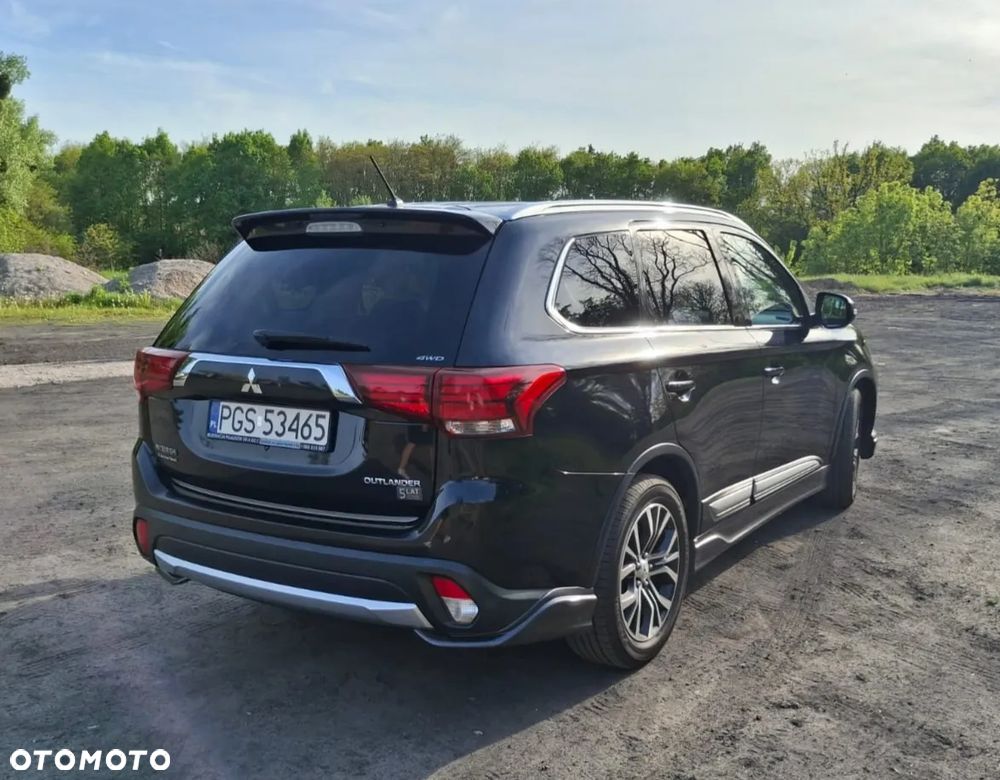 Mitsubishi Outlander 2.0 Intense + 4WD CVT - 6