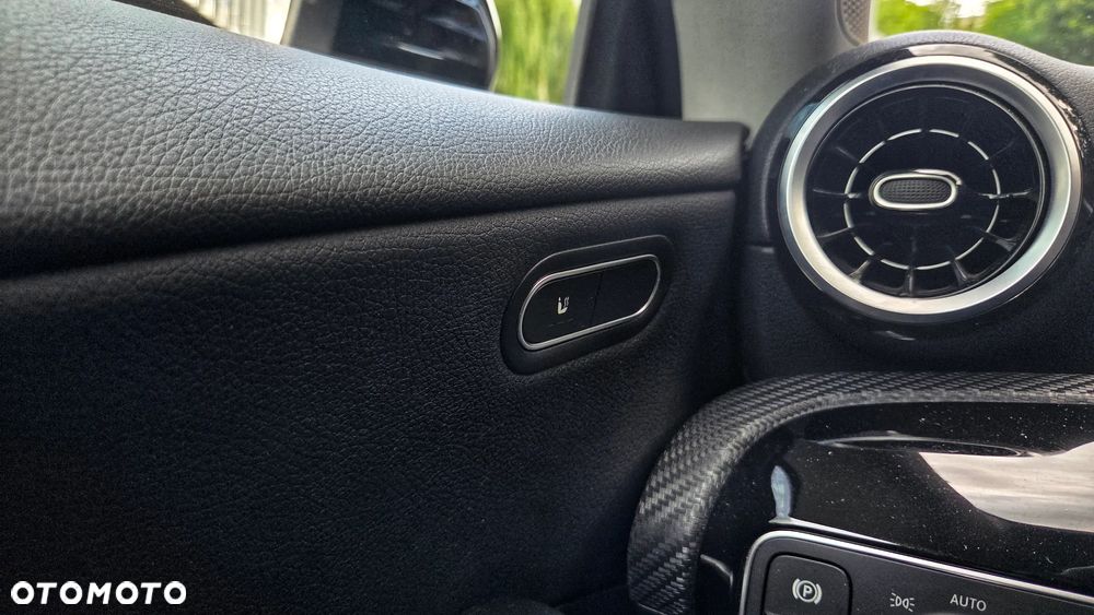 Mercedes-Benz CLA 250 e PHEV 8G-DCT - 20