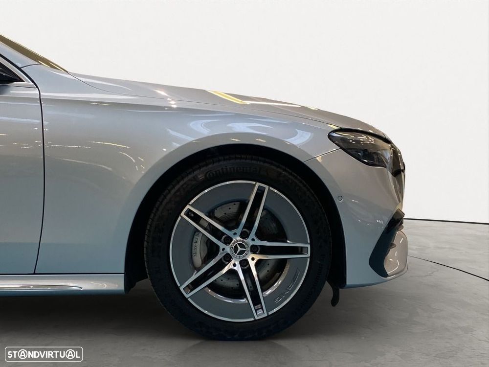 Mercedes-Benz E 300 - 5