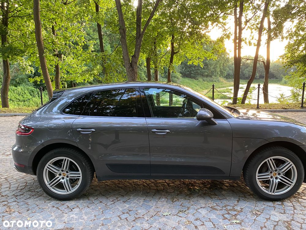 Porsche Macan Standard - 4