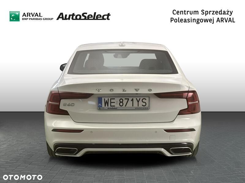 Volvo S60 T4 R-Design - 5