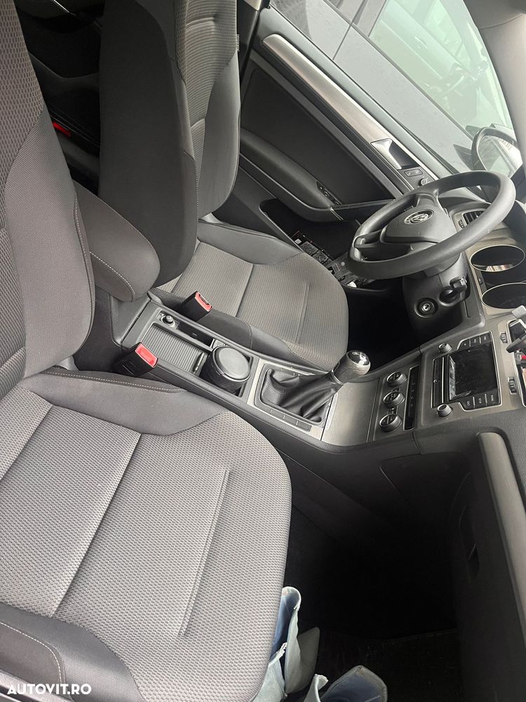 Volkswagen Golf 1.6 TDI BMT Comfortline - 4