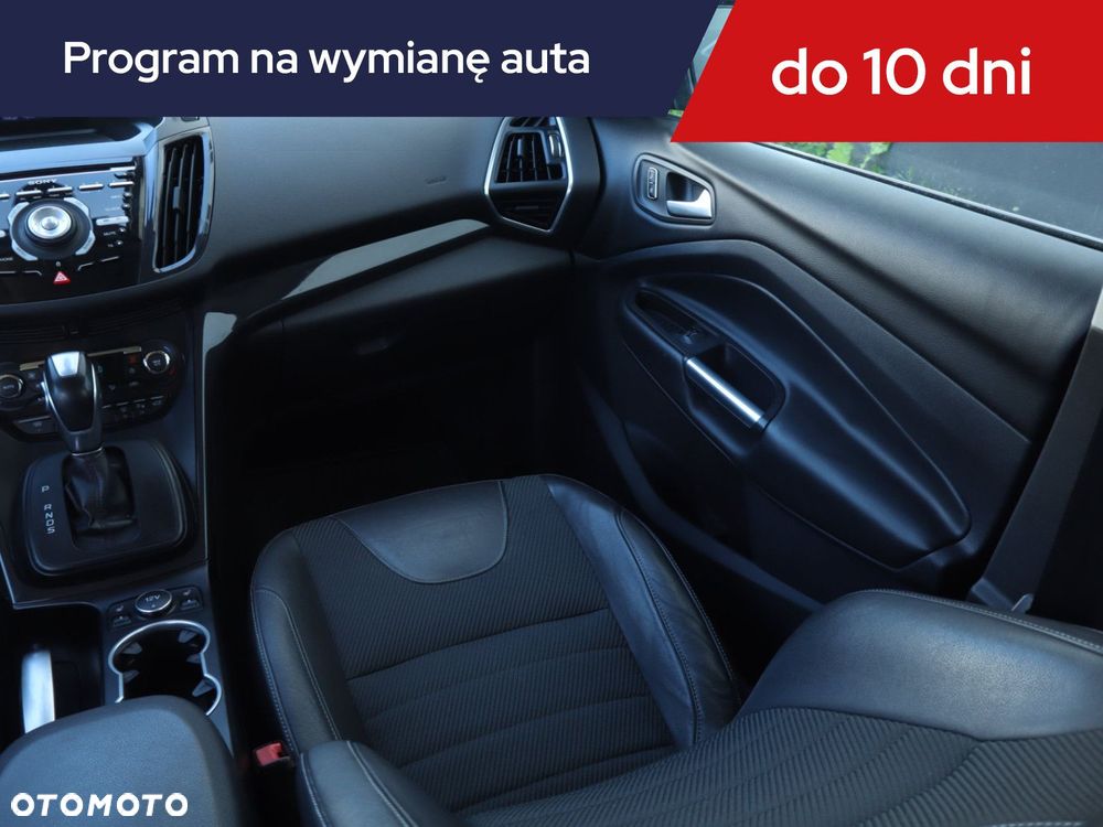 Ford Kuga - 10
