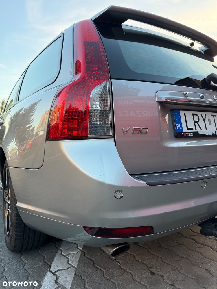 Volvo V50 D3 Momentum - 14