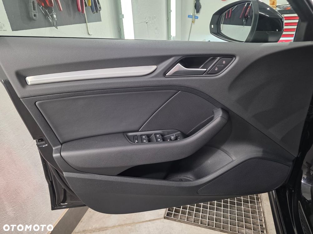 Audi A3 Sportback 2.0 TDI S tronic S line Sportpaket - 30