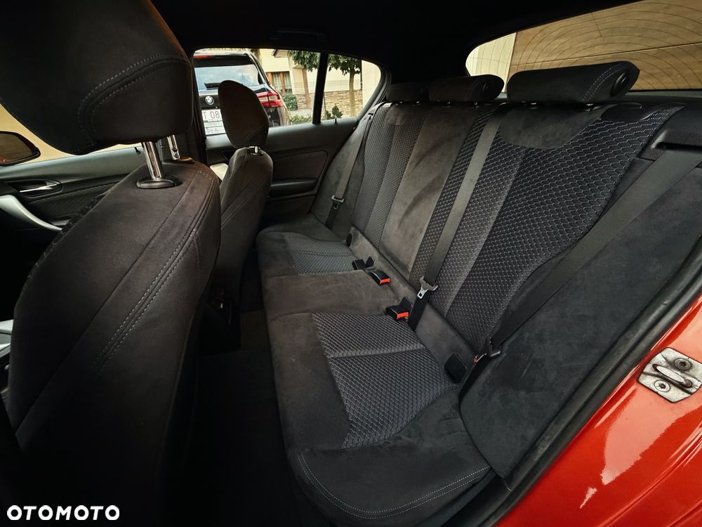 BMW Seria 1 116d - 19