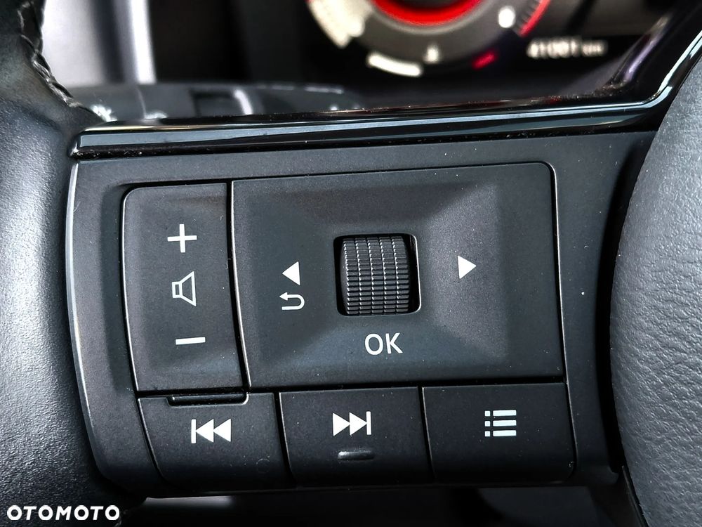 Nissan Qashqai 1.3 DIG-T Tekna EU6d - 38