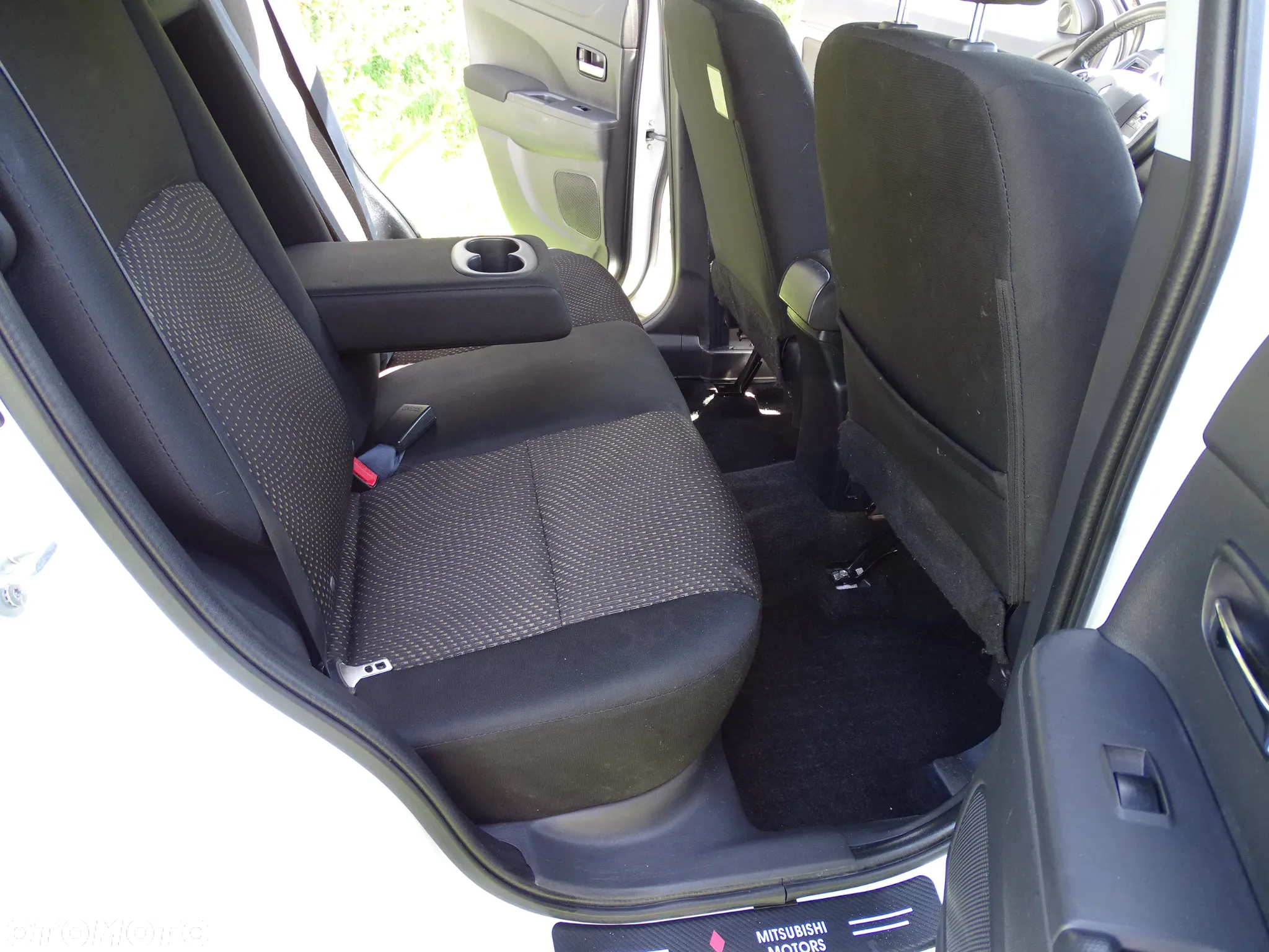 Mitsubishi ASX 1.6 Intense - 37