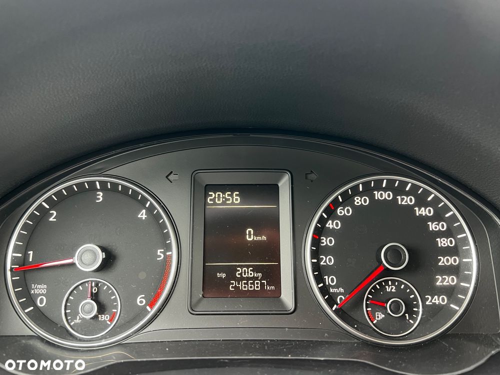 Volkswagen Golf Plus 1.6 TDI BlueMot Comfortline - 16