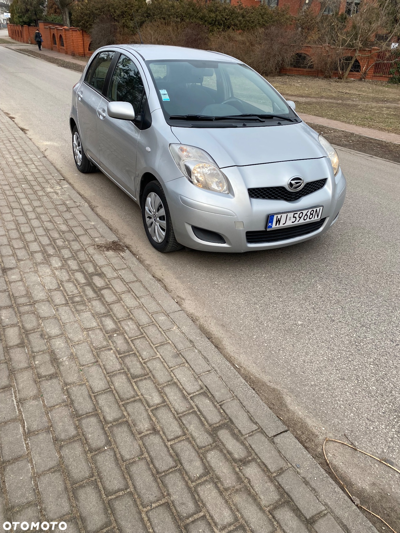 Daihatsu Charade Standard - 12