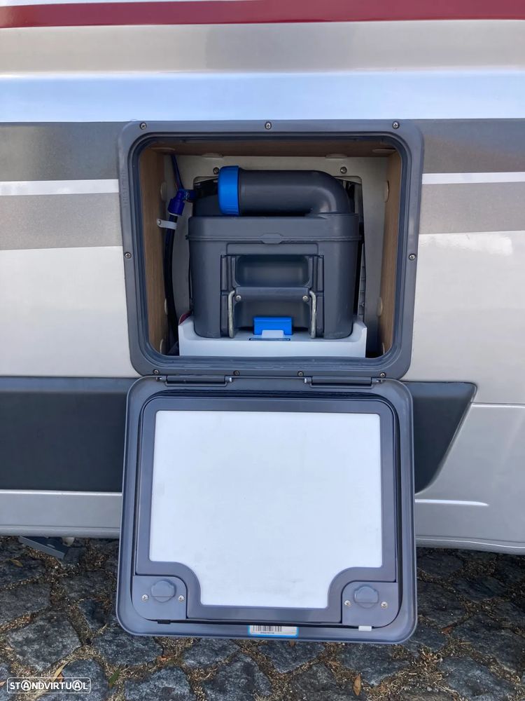 Adria Twin Twin Platinum 600 SPT - 12