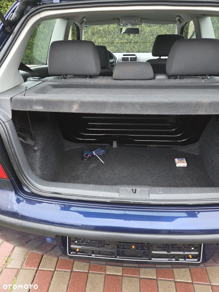 Volkswagen Polo - 9