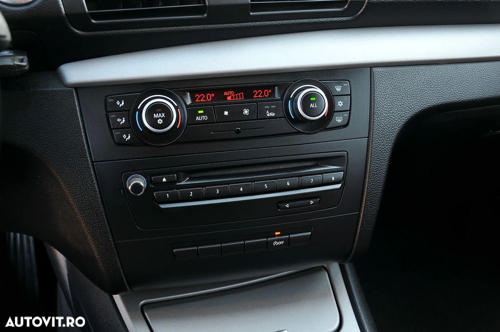 BMW Seria 1 116i - 13