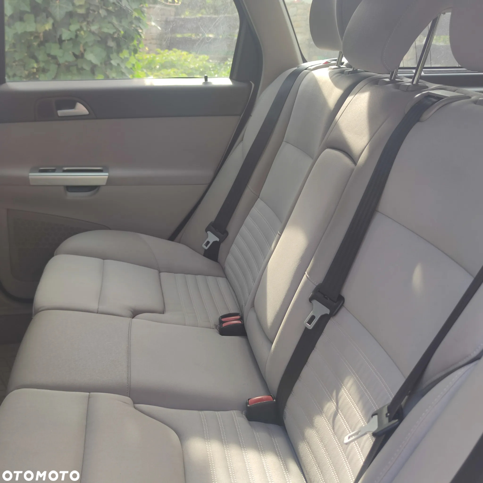 Volvo V50 T5 Geartronic Momentum - 13