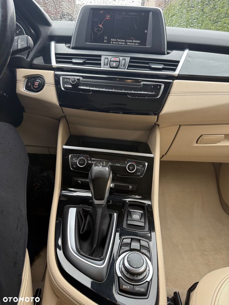 BMW Seria 2 220d xDrive Sport-Aut Luxury Line - 14