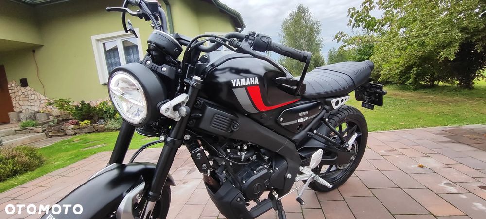 Yamaha XSR - 10