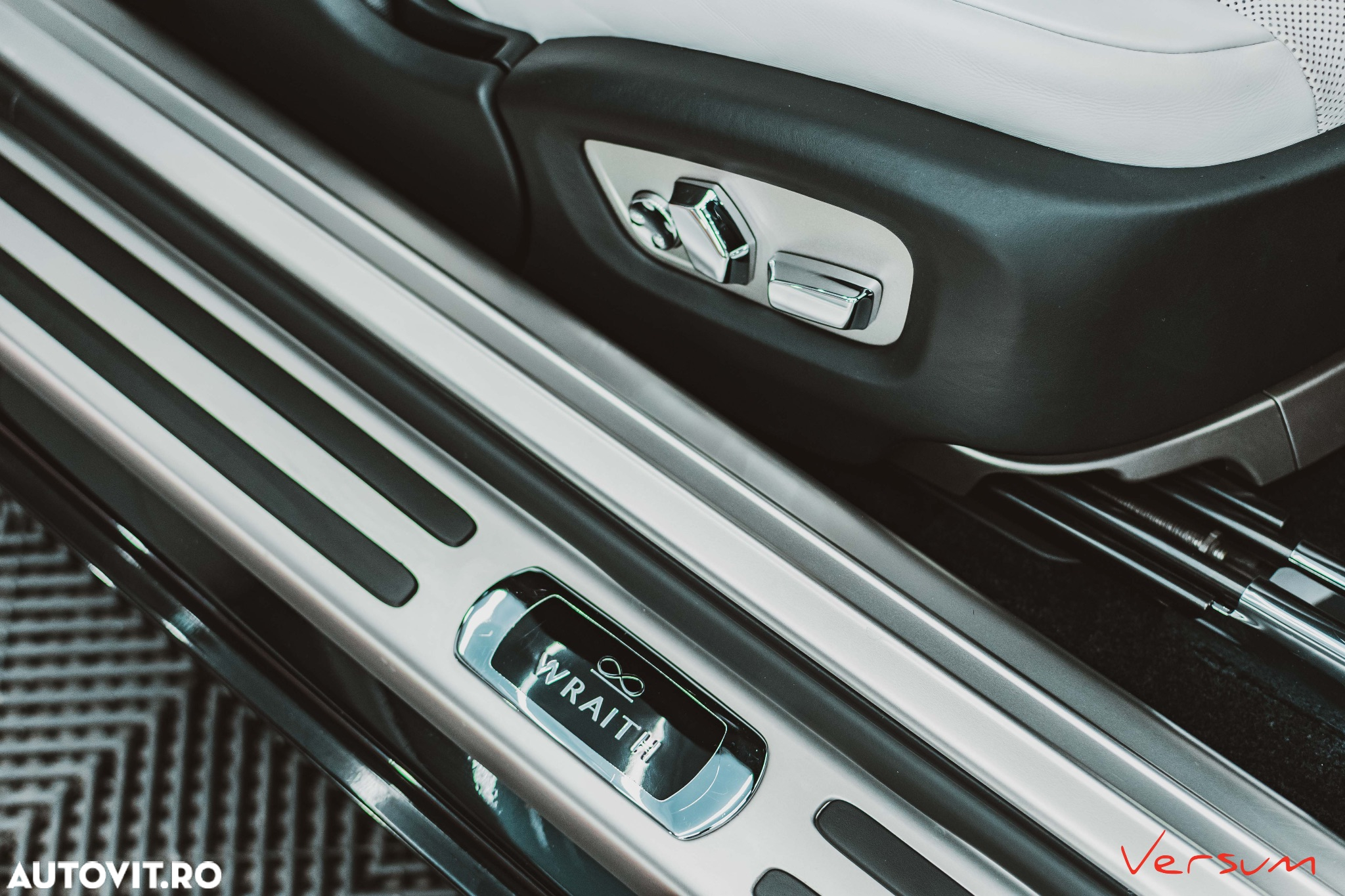 Rolls-Royce Wraith Black Badge - 16
