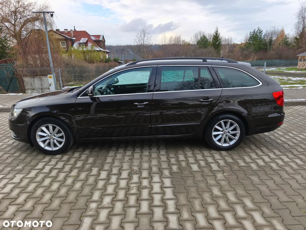 Skoda Superb 1.6 TDI GreenLine - 3