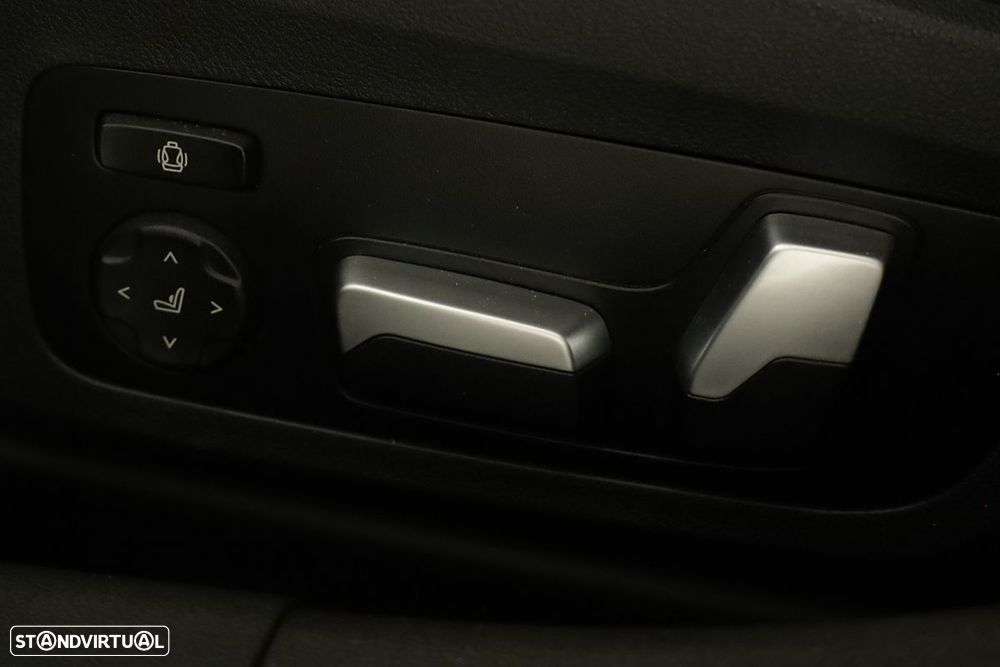 BMW 330 e Touring Pack M Auto - 23