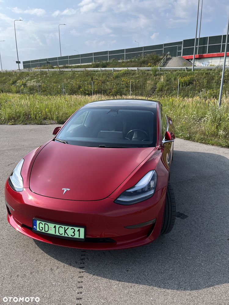 Tesla Model 3 - 3