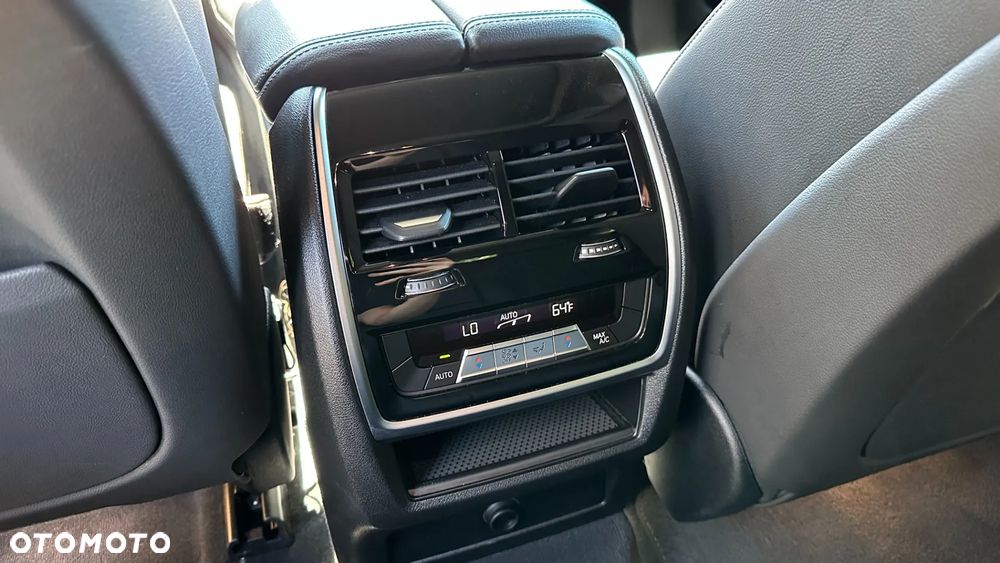 BMW X6 xDrive40i xLine - 24