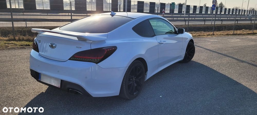 Hyundai Genesis Coupe 2.0 TCI Executive - 7