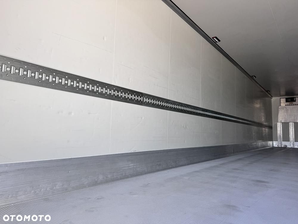 Krone BAR - paletstop / CARRIER Vector 1550 - 14