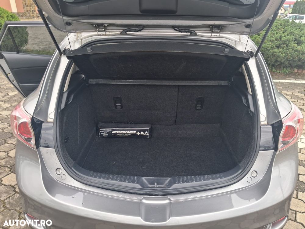 Mazda 3 - 9