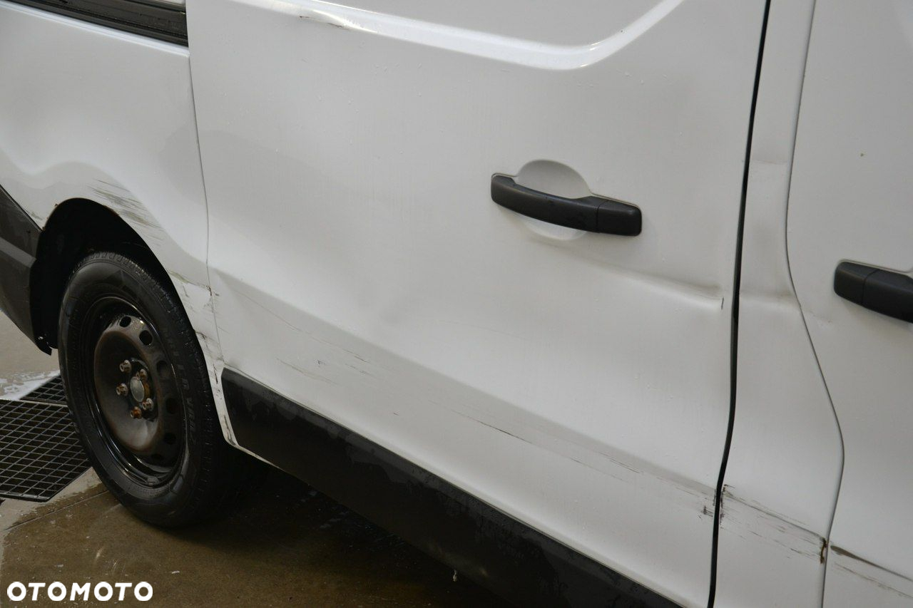 Nissan NV300 - 13