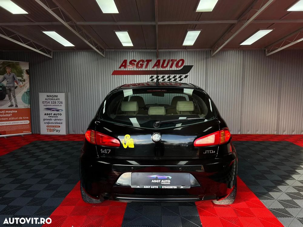 Alfa Romeo 147 - 6